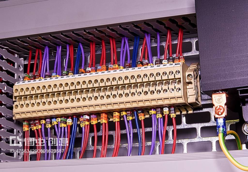 端子块与接地端子块 电气连接的基石与安全屏障